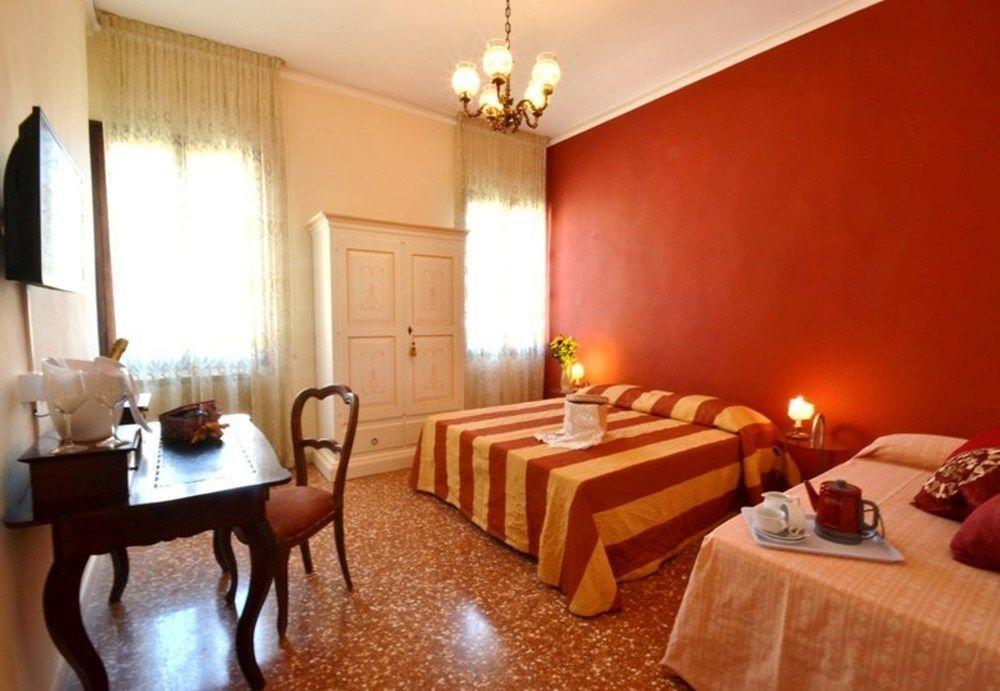 Hotel Mignon Venesia Bagian luar foto