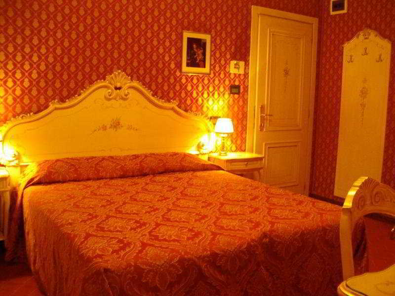 Hotel Mignon Venesia Bagian luar foto