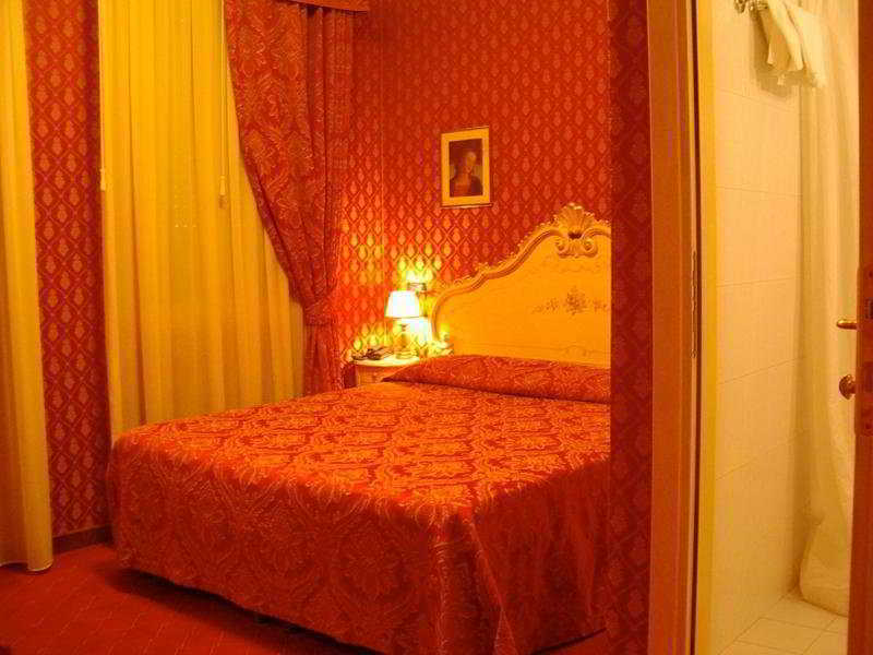 Hotel Mignon Venesia Bagian luar foto