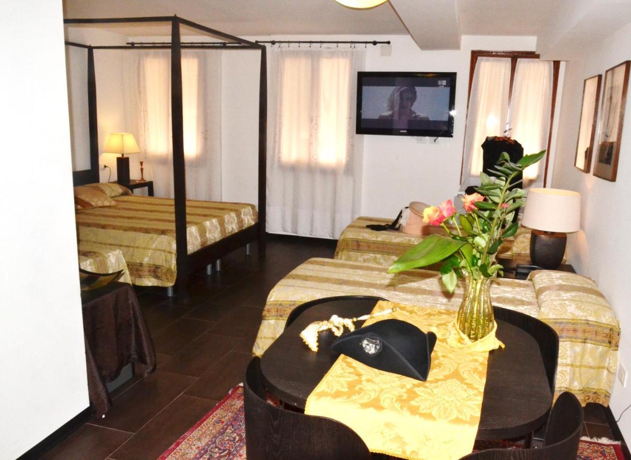 Hotel Mignon Venesia Ruang foto