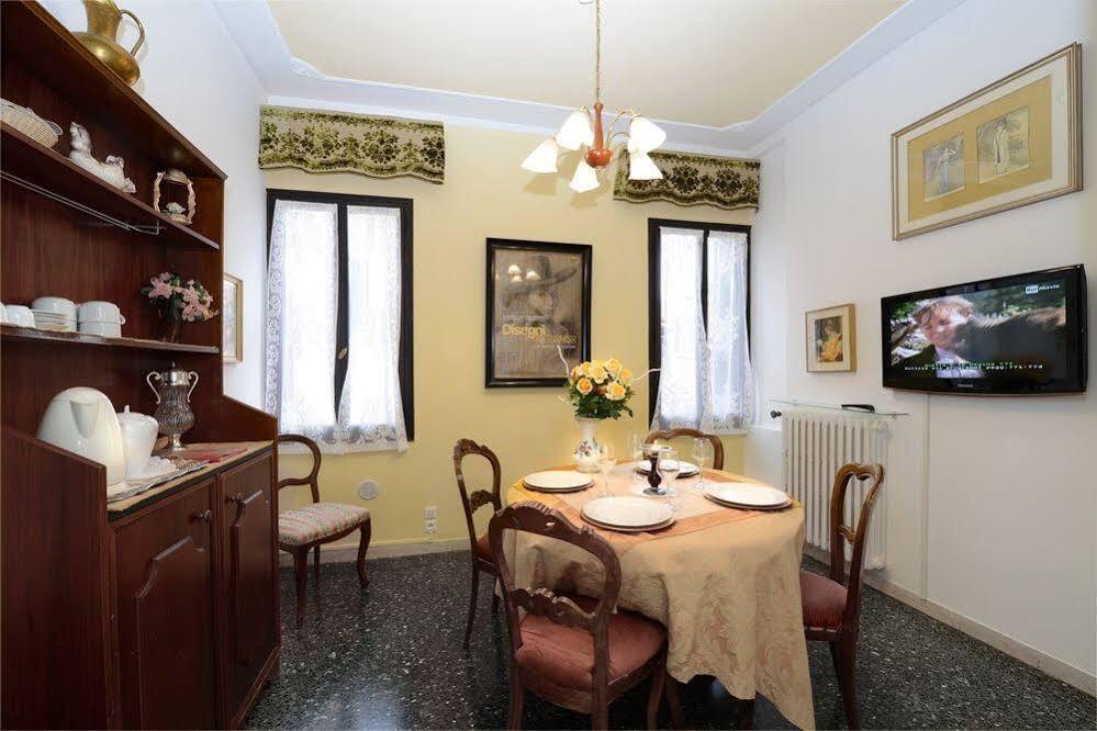 Hotel Mignon Venesia Bagian luar foto